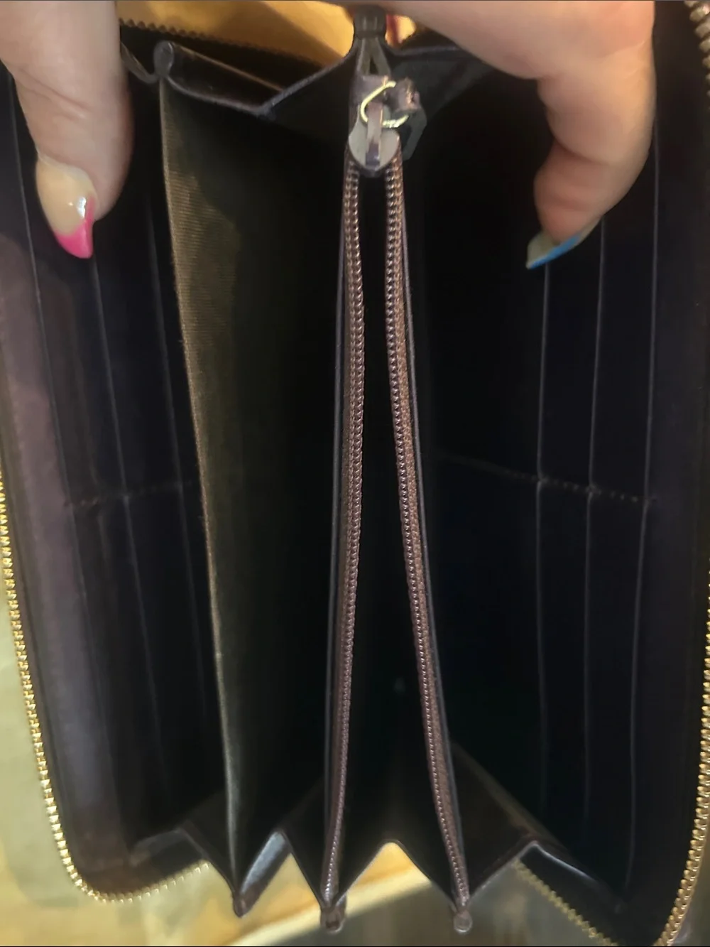 Gucci Glossy Deep Purple Micro GG Guccissima Zip-Around Wallet with Heart Charms - Picture 7 of 14